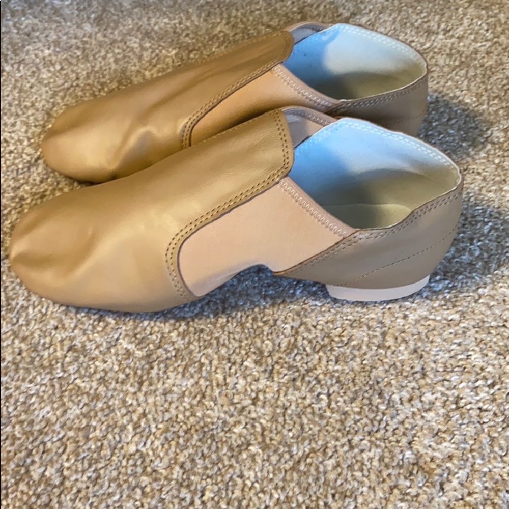 Dance class tan jazz shoes